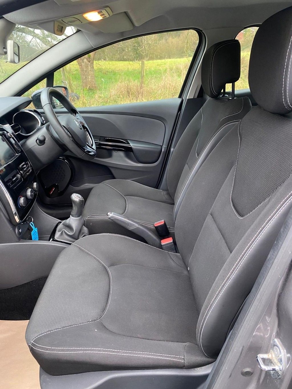 Used Renault Clio 2013 for sale - 77287666: Photo 15