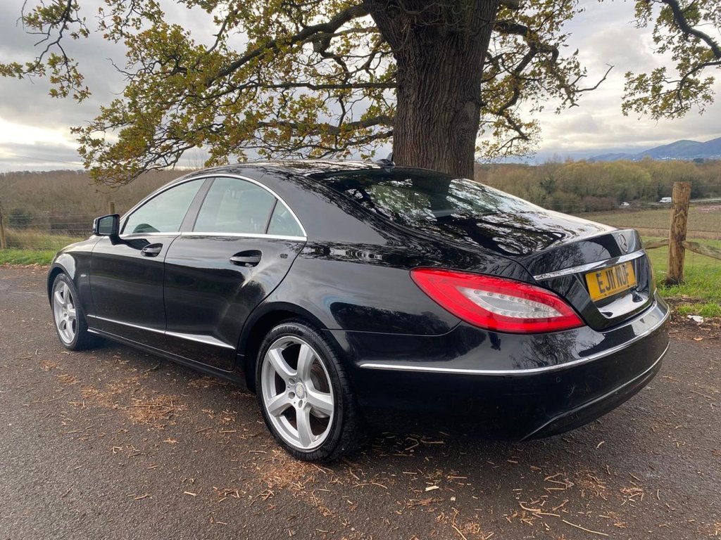 Used Mercedes-Benz CLS 2011 for sale - 76724918: Photo 11