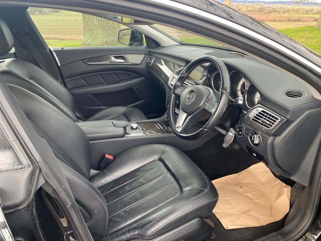 Used Mercedes-Benz CLS 2011 for sale - 76724918: Photo 18