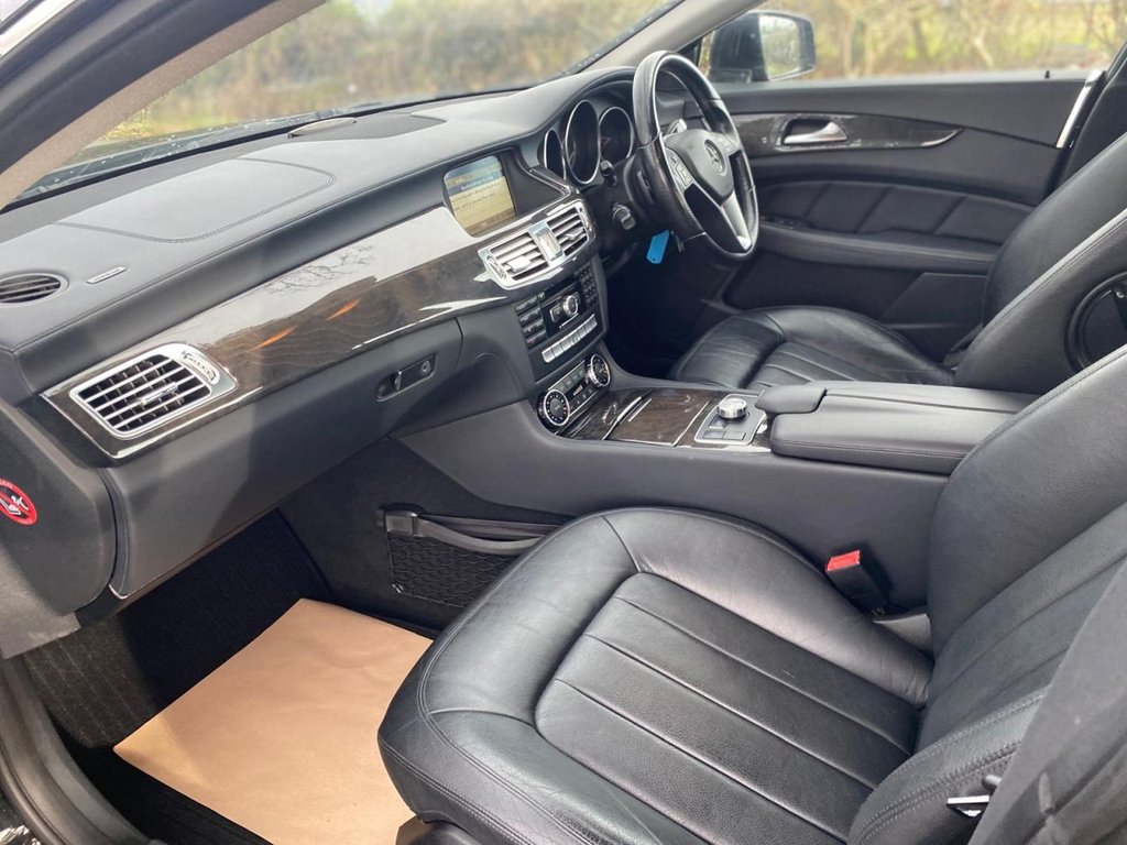 Used Mercedes-Benz CLS 2011 for sale - 76724918: Photo 21