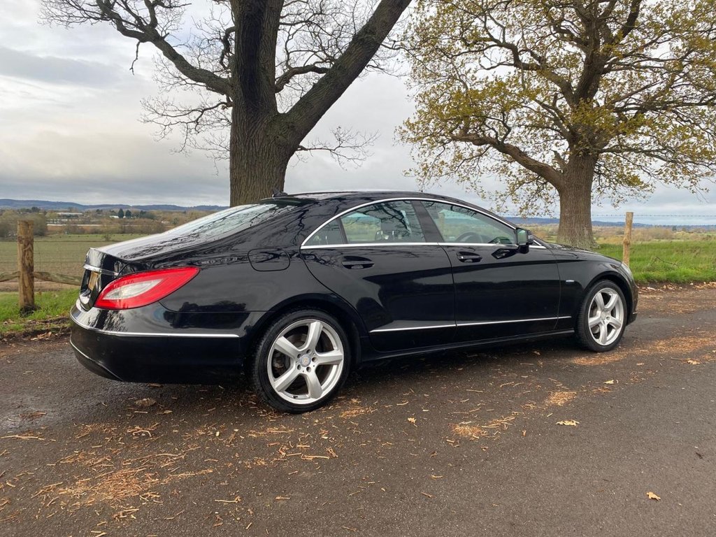 Used Mercedes-Benz CLS 2011 for sale - 76724918: Photo 7