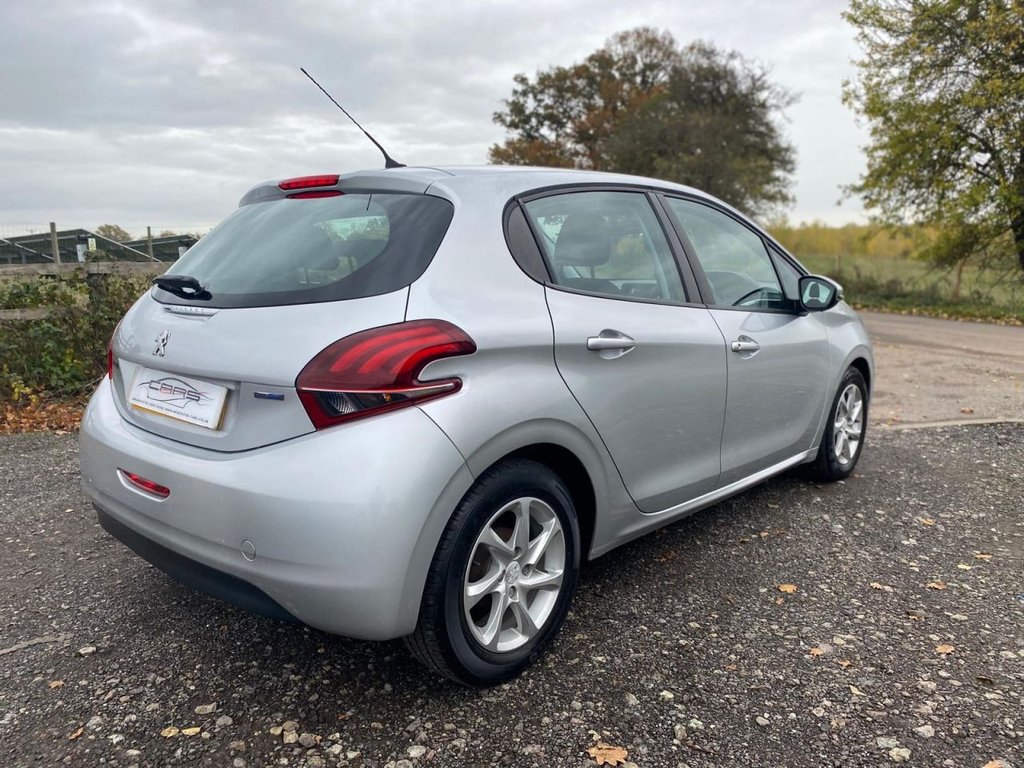 Used Peugeot 208 2016 for sale - 76406738: Photo 14