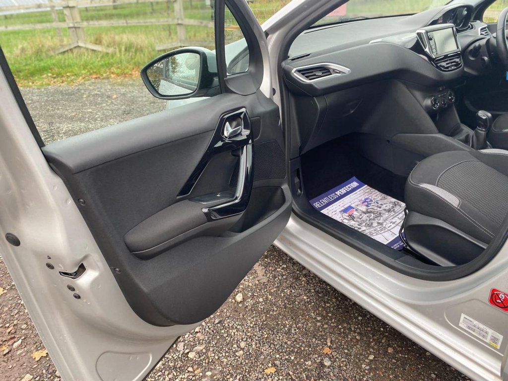 Used Peugeot 208 2016 for sale - 76406738: Photo 29