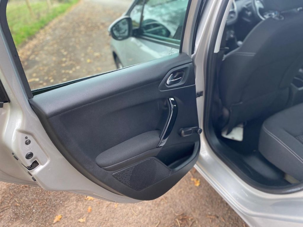 Used Peugeot 208 2016 for sale - 76406738: Photo 35