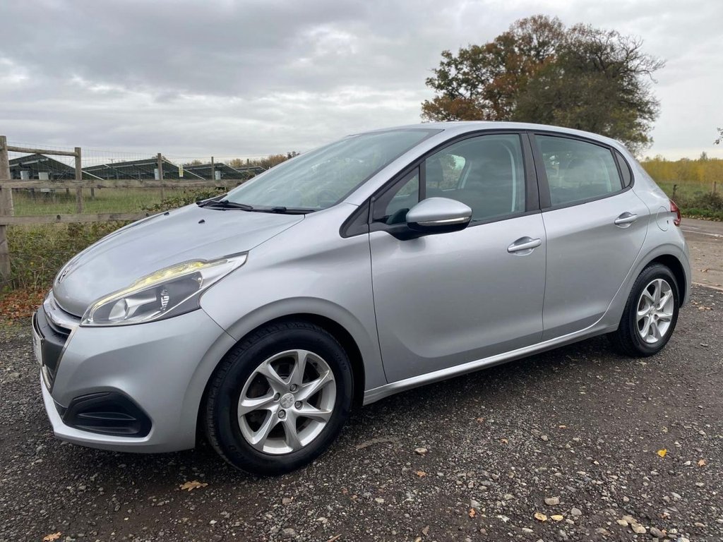 Used Peugeot 208 2016 for sale - 76406738: Photo 4