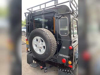 Used Land Rover Defender 90 1985 for sale - 79276527: Photo