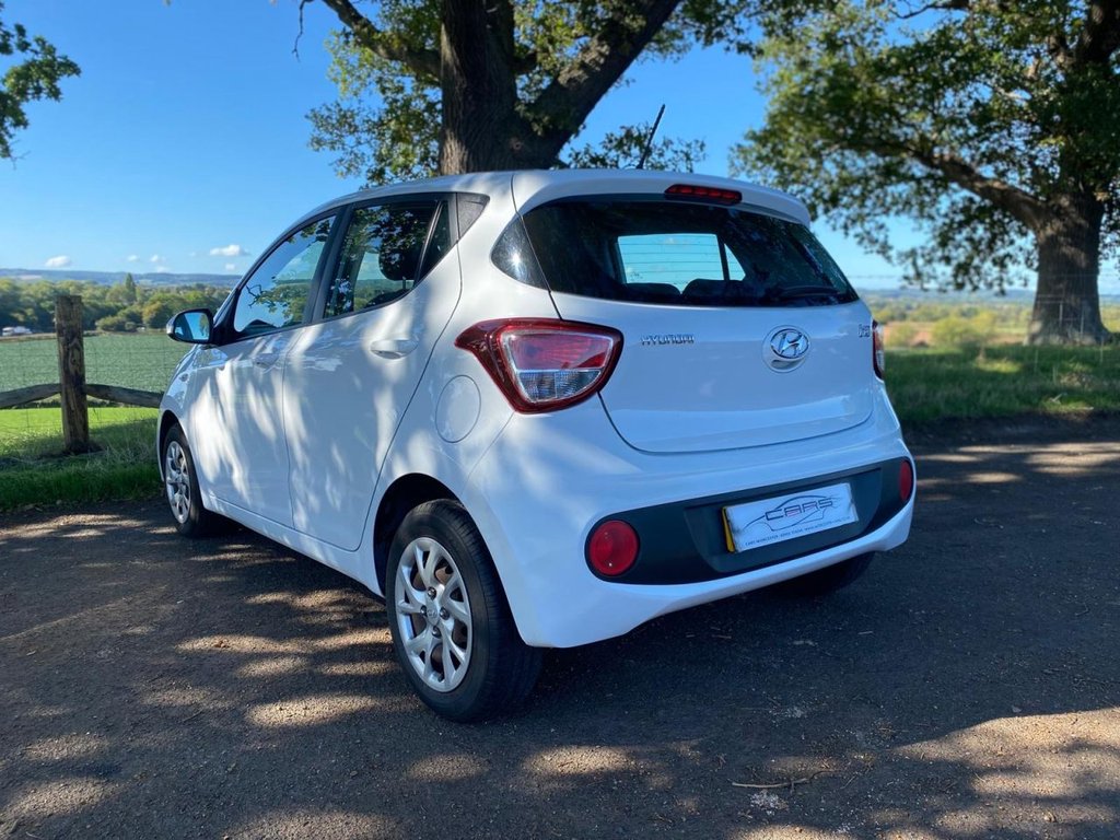 Used Hyundai i10 2017 for sale - 76481544: Photo 5