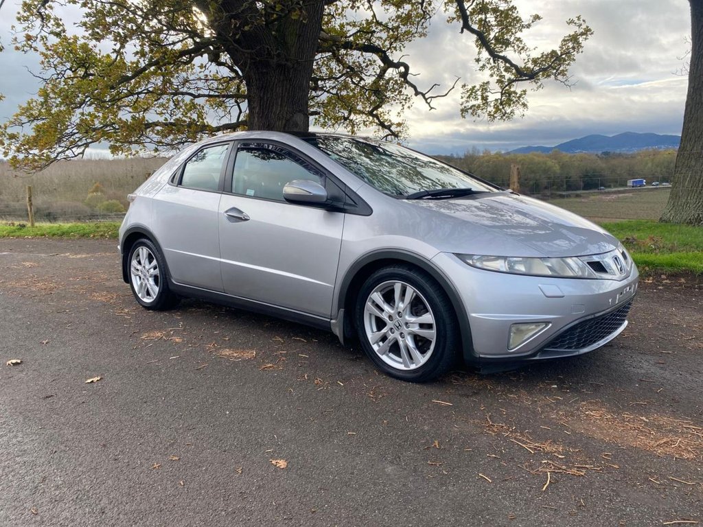 Used Honda Civic 2010 for sale - 76536107: Photo 14