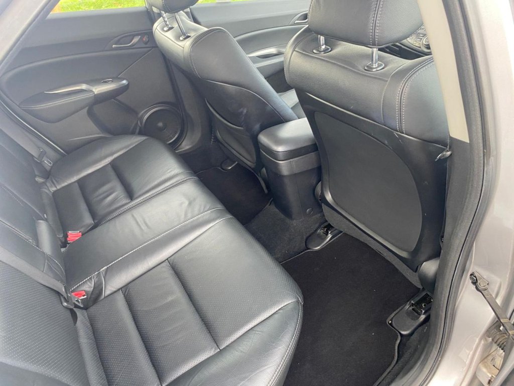 Used Honda Civic 2010 for sale - 76536107: Photo 26