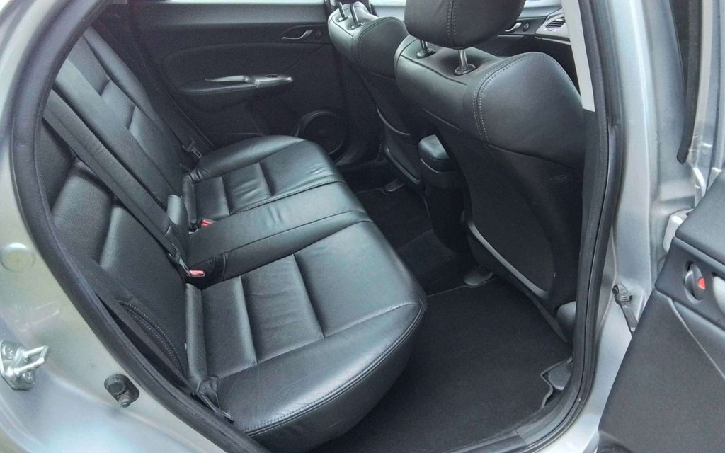 Used Honda Civic 2010 for sale - 76536107: Photo 7