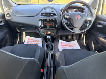 Used Fiat Punto 2017 for sale - 78328893: Photo