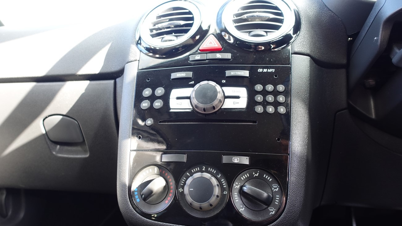 Used Vauxhall Corsa 2013 for sale - 76577751: Photo 22