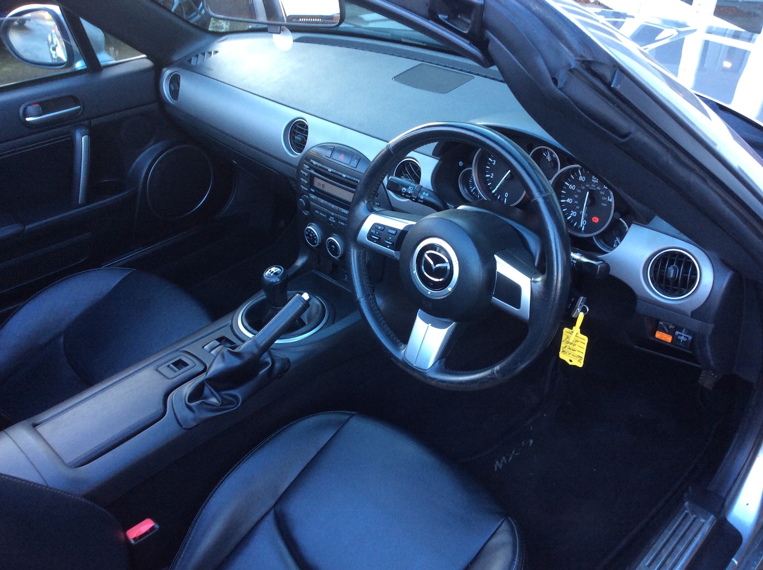 Used Mazda MX-5 2010 for sale - 76948988: Photo 6