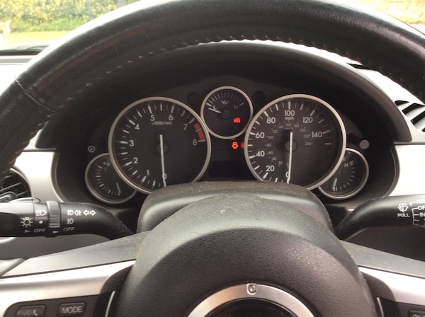 Used Mazda MX-5 2010 for sale - 76145757: Photo 10