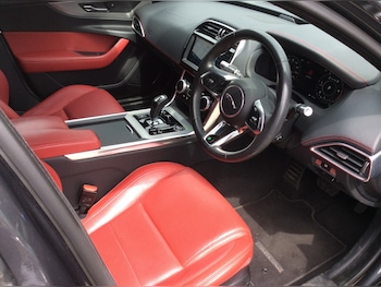 Used Jaguar XE 2020 for sale - 78900206: Photo