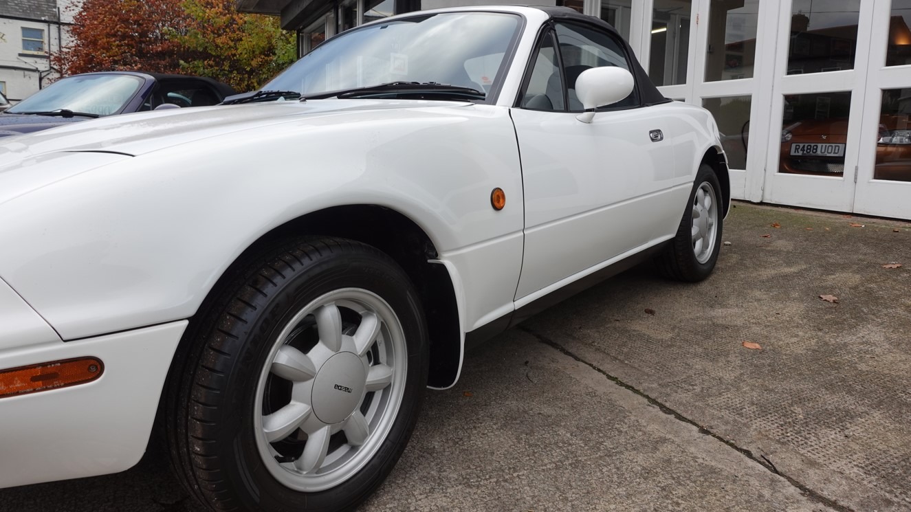 Used Mazda MX-5 1991 for sale - 76682072: Photo 8