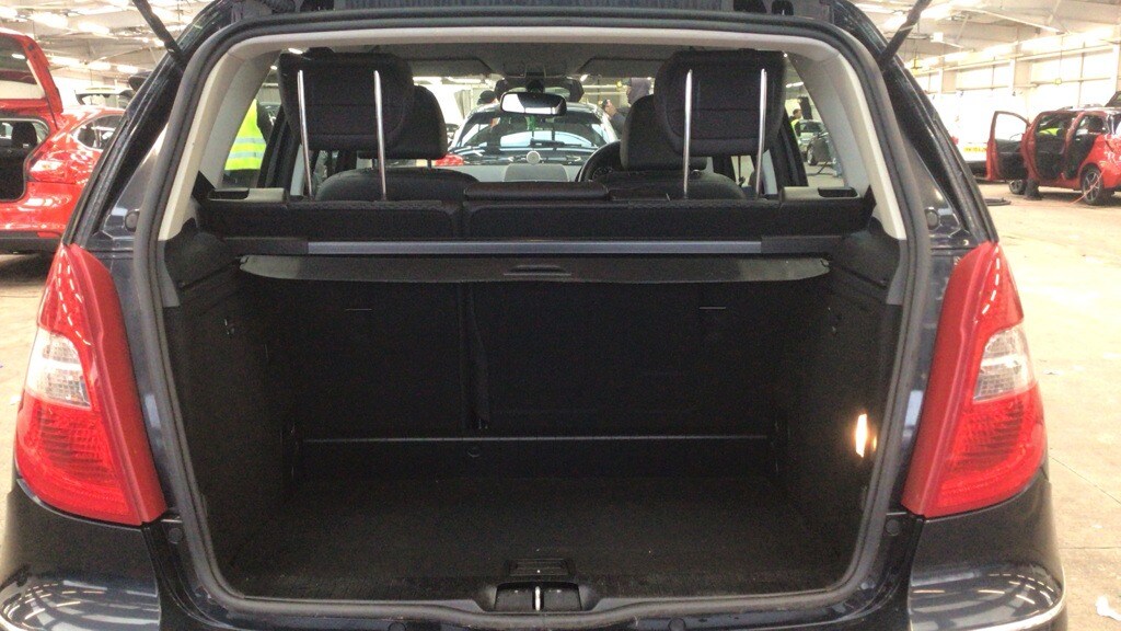 Used Mercedes-Benz A-Class 2011 for sale - 77649830: Photo 7