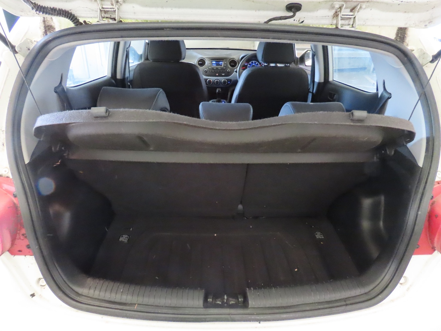 Used Hyundai i10 2014 for sale - 78210279: Photo 6