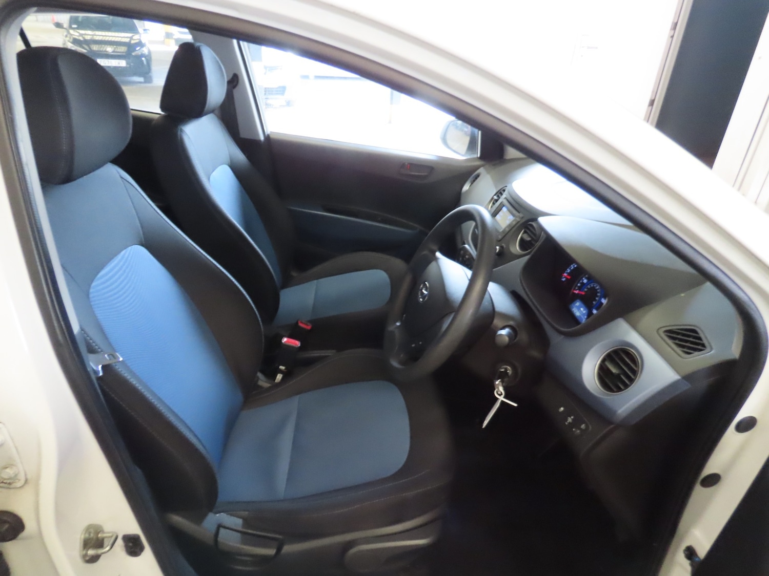 Used Hyundai i10 2014 for sale - 78210279: Photo 7