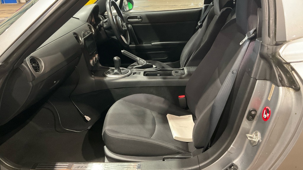 Used Mazda MX-5 2009 for sale - 77946803: Photo 8