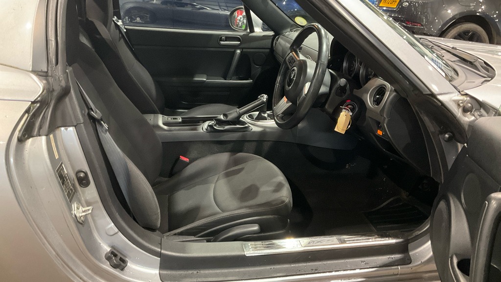 Used Mazda MX-5 2009 for sale - 77946803: Photo 9