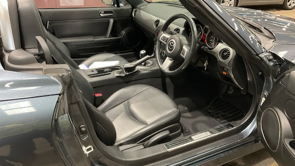 Used Mazda MX-5 2010 for sale - 74772440: Photo 9
