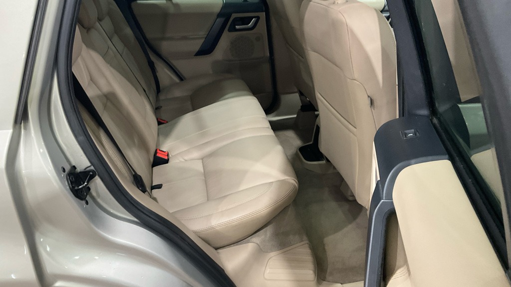 Used Land Rover Freelander 2011 for sale - 76568166: Photo 8