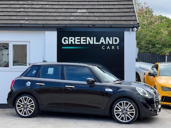 Used MINI Hatch 2019 for sale - 76136307: Photo