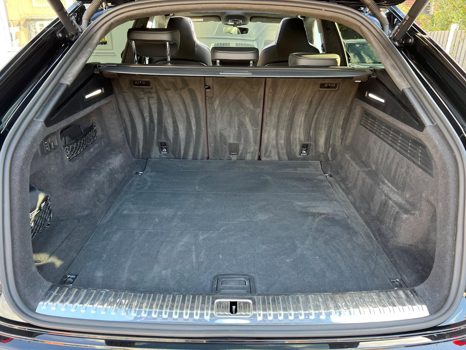 Used Audi SQ8 2022 for sale - 76020865: Photo 85