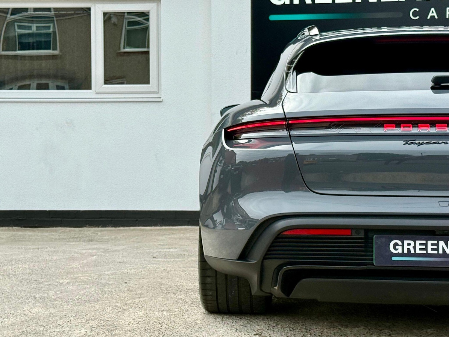 Used Porsche Taycan 2025 for sale - 76349776: Photo 8
