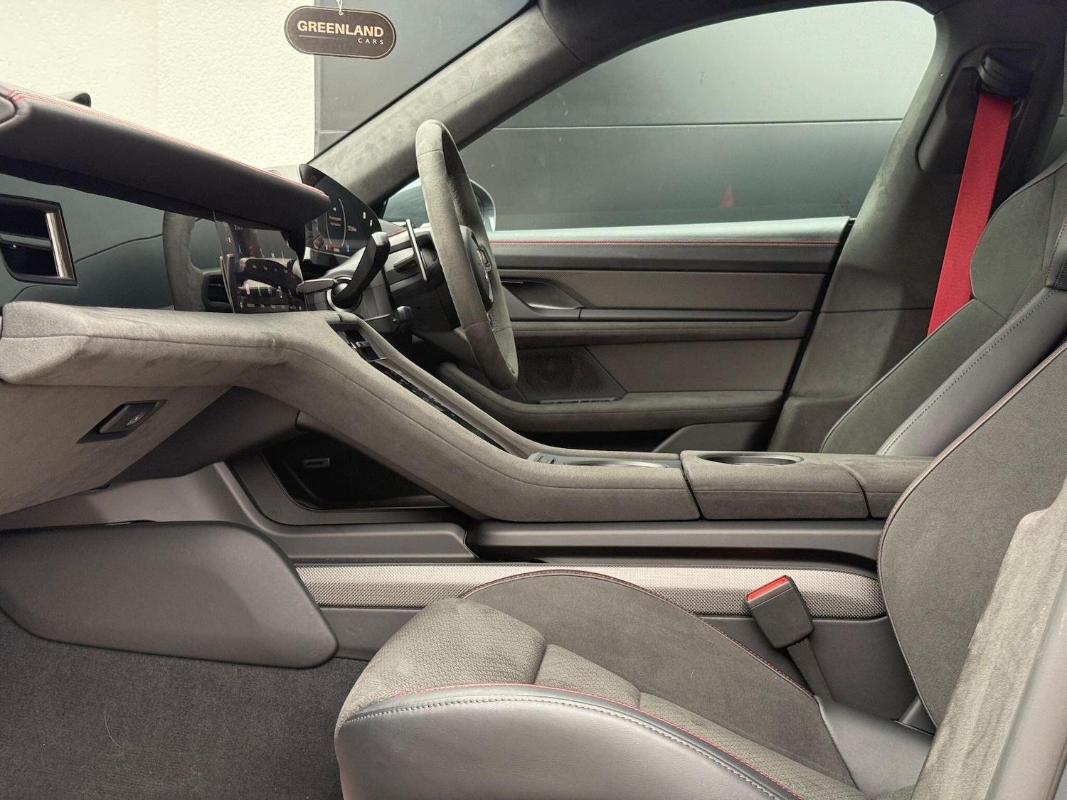 Used Porsche Taycan 2025 for sale - 76349776: Photo 81