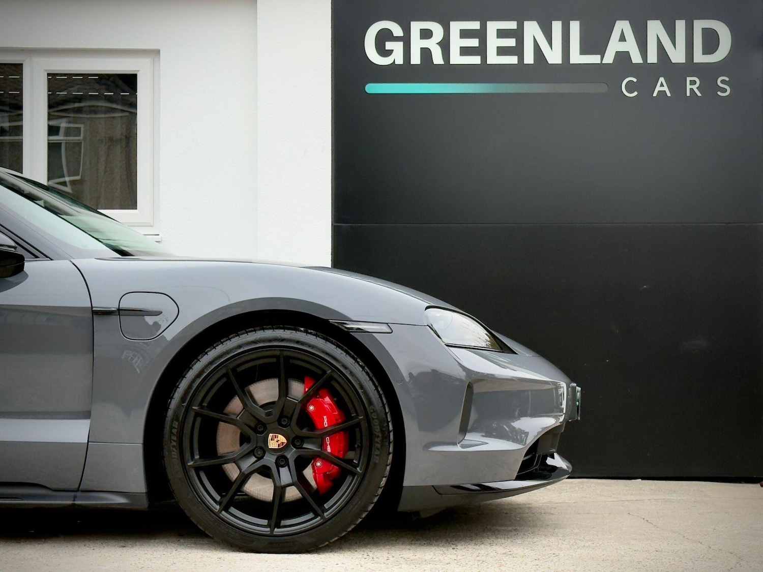 Used Porsche Taycan 2025 for sale - 76349776: Photo 9