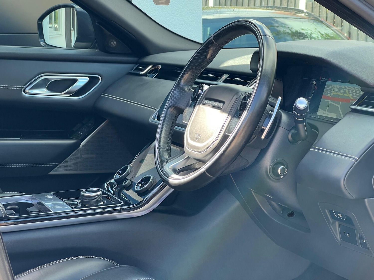 Used Land Rover Range Rover Velar 2018 for sale - 76179839: Photo 12