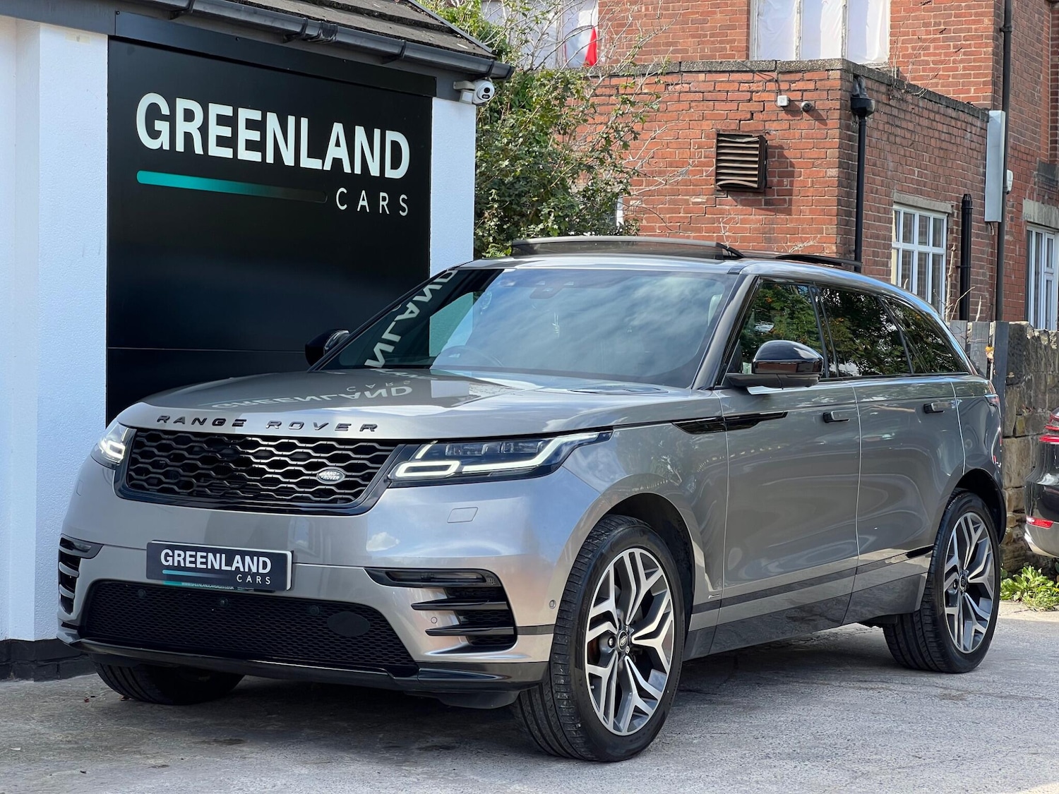 Used Land Rover Range Rover Velar 2018 for sale - 76179839: Photo 4