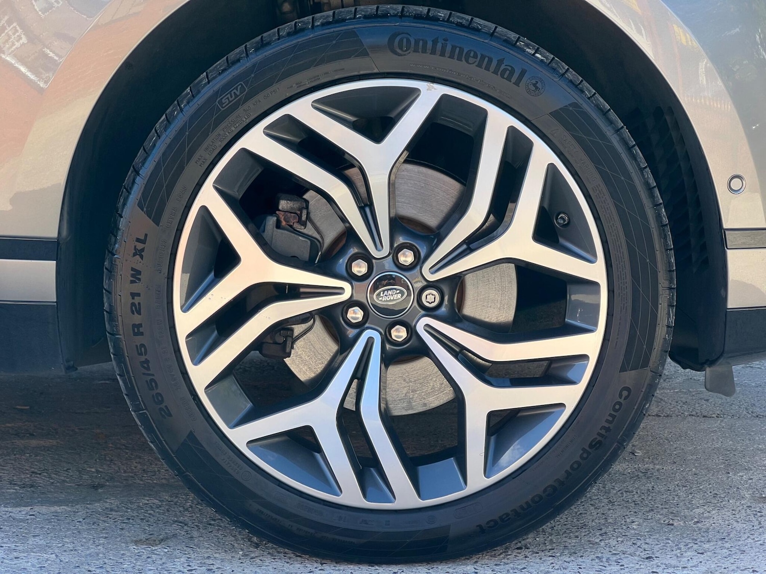 Used Land Rover Range Rover Velar 2018 for sale - 76179839: Photo 9