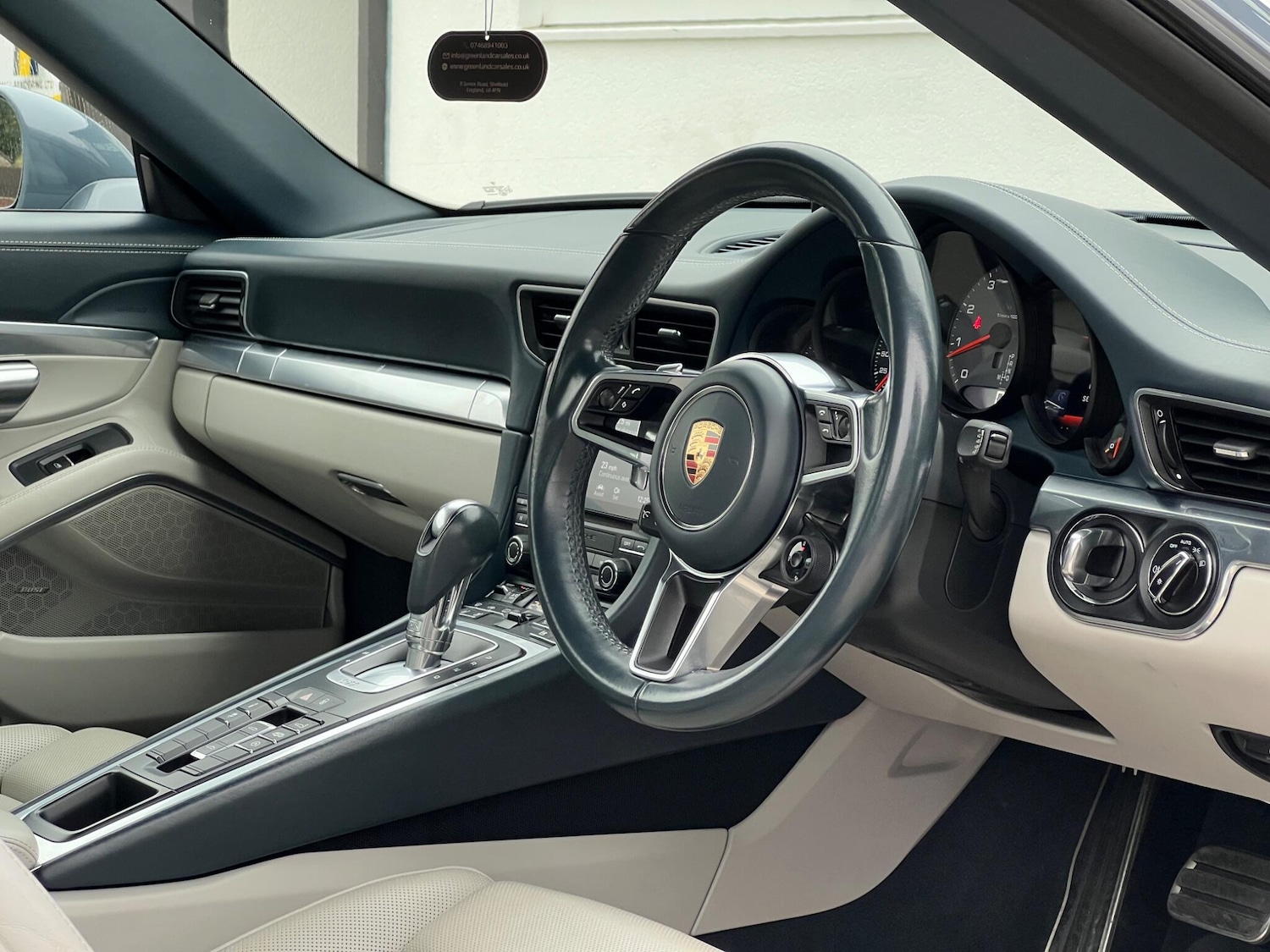 Used Porsche 911 2016 for sale - 76336325: Photo 14