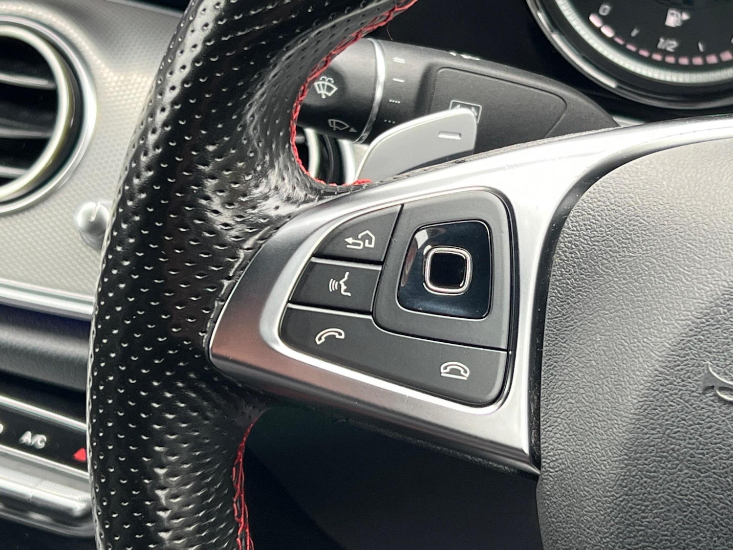 Used Mercedes-Benz E Class 2017 for sale - 76370764: Photo 60