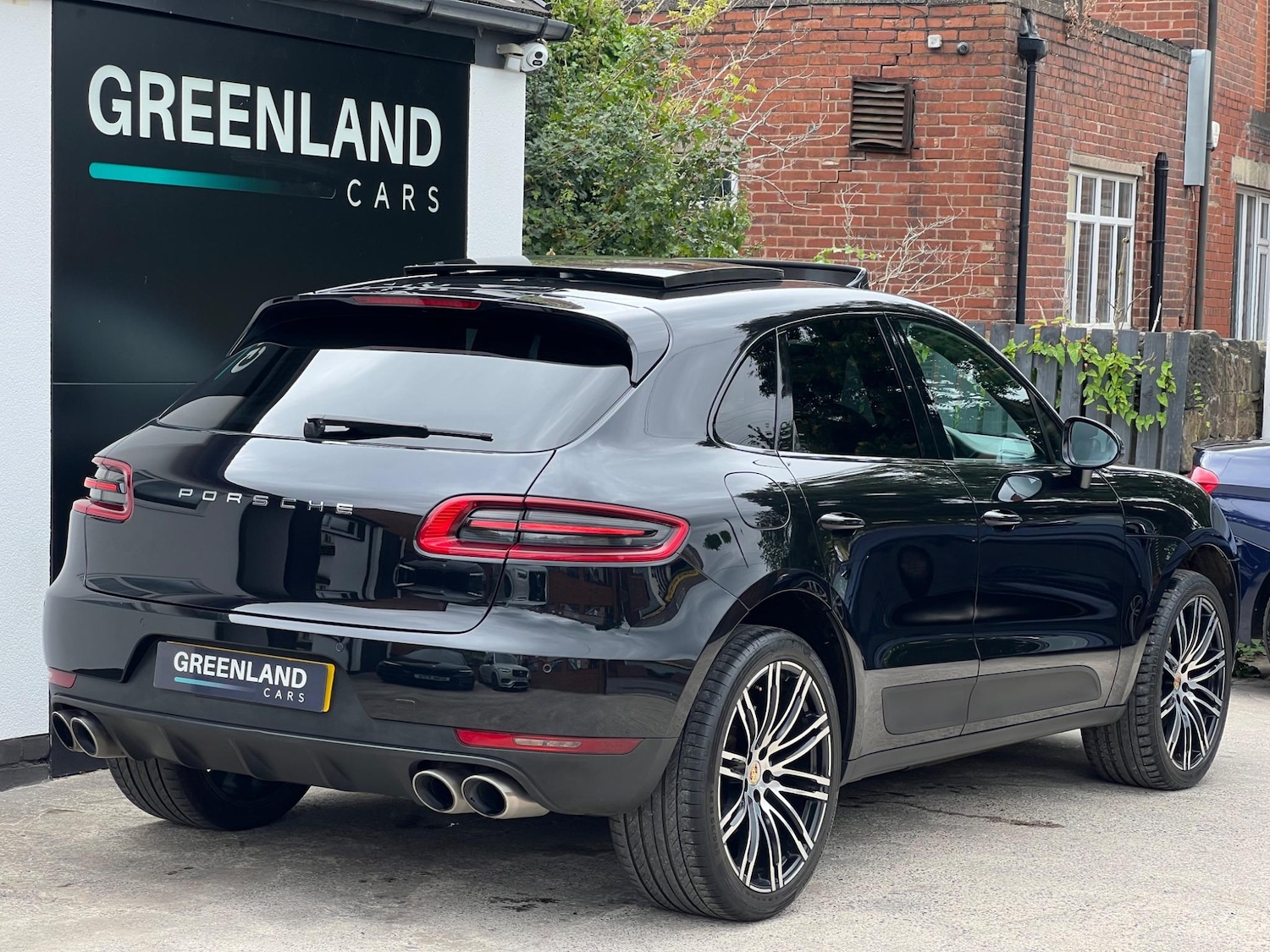Used Porsche Macan 2015 for sale - 76031364: Photo 2