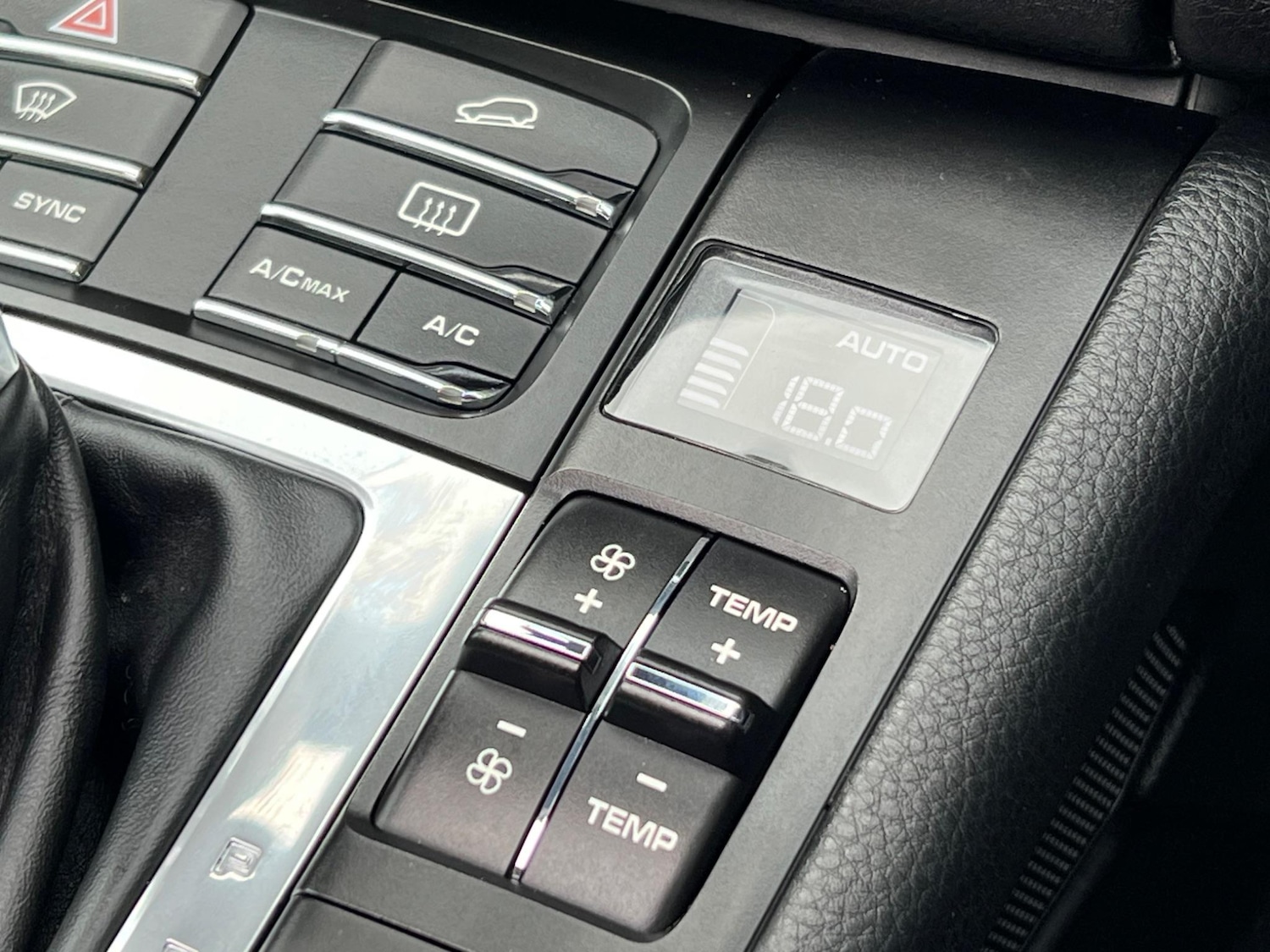 Used Porsche Macan 2015 for sale - 76031364: Photo 21