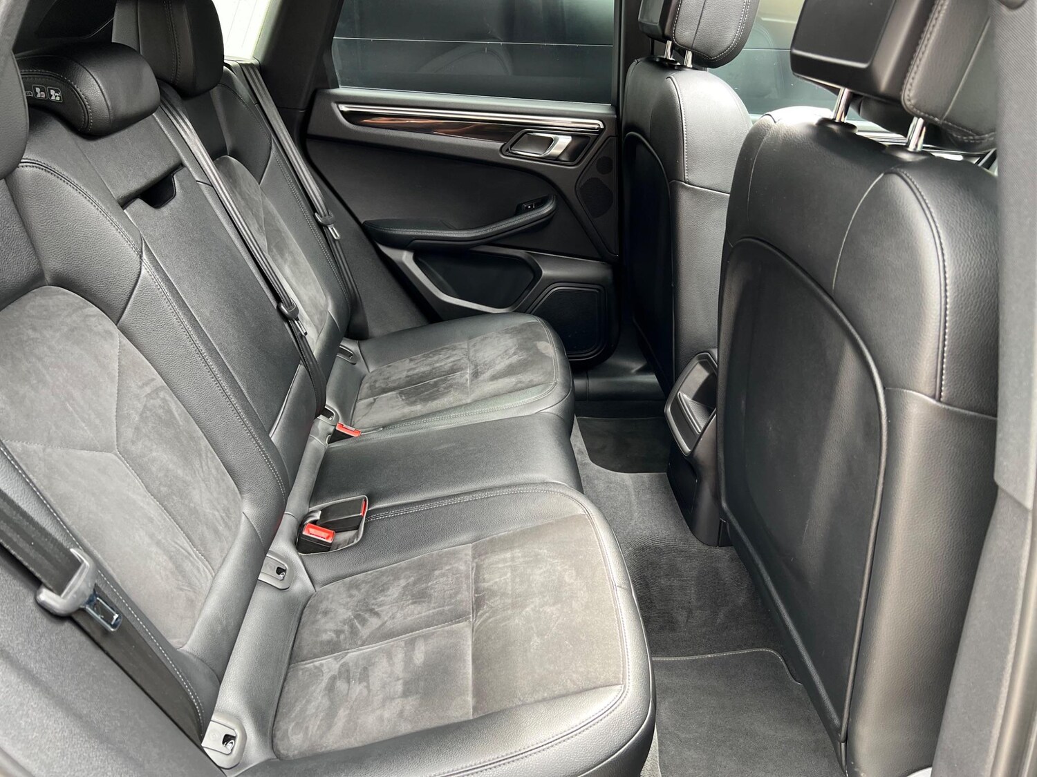 Used Porsche Macan 2015 for sale - 76031364: Photo 52