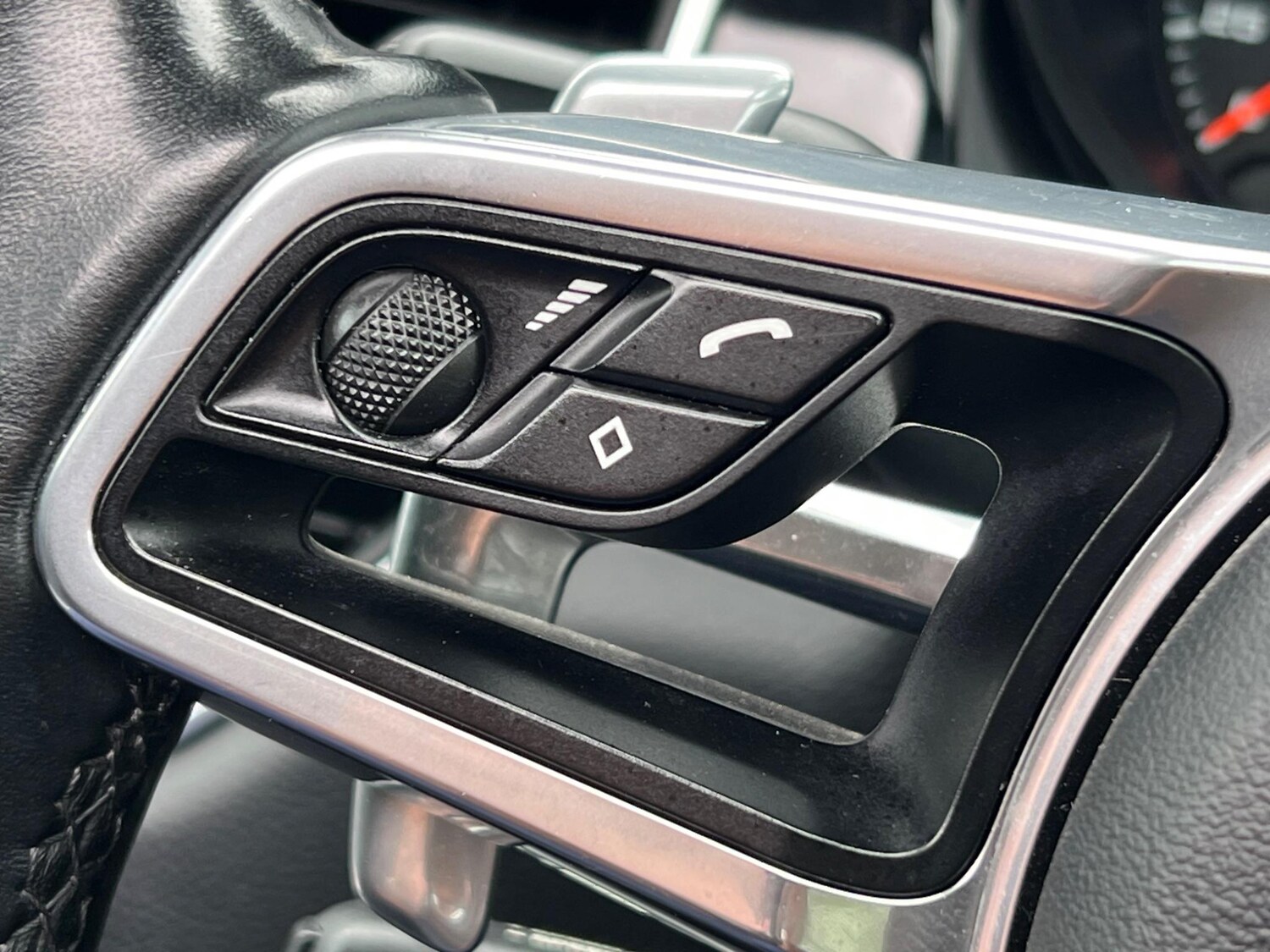 Used Porsche Macan 2015 for sale - 76031364: Photo 66