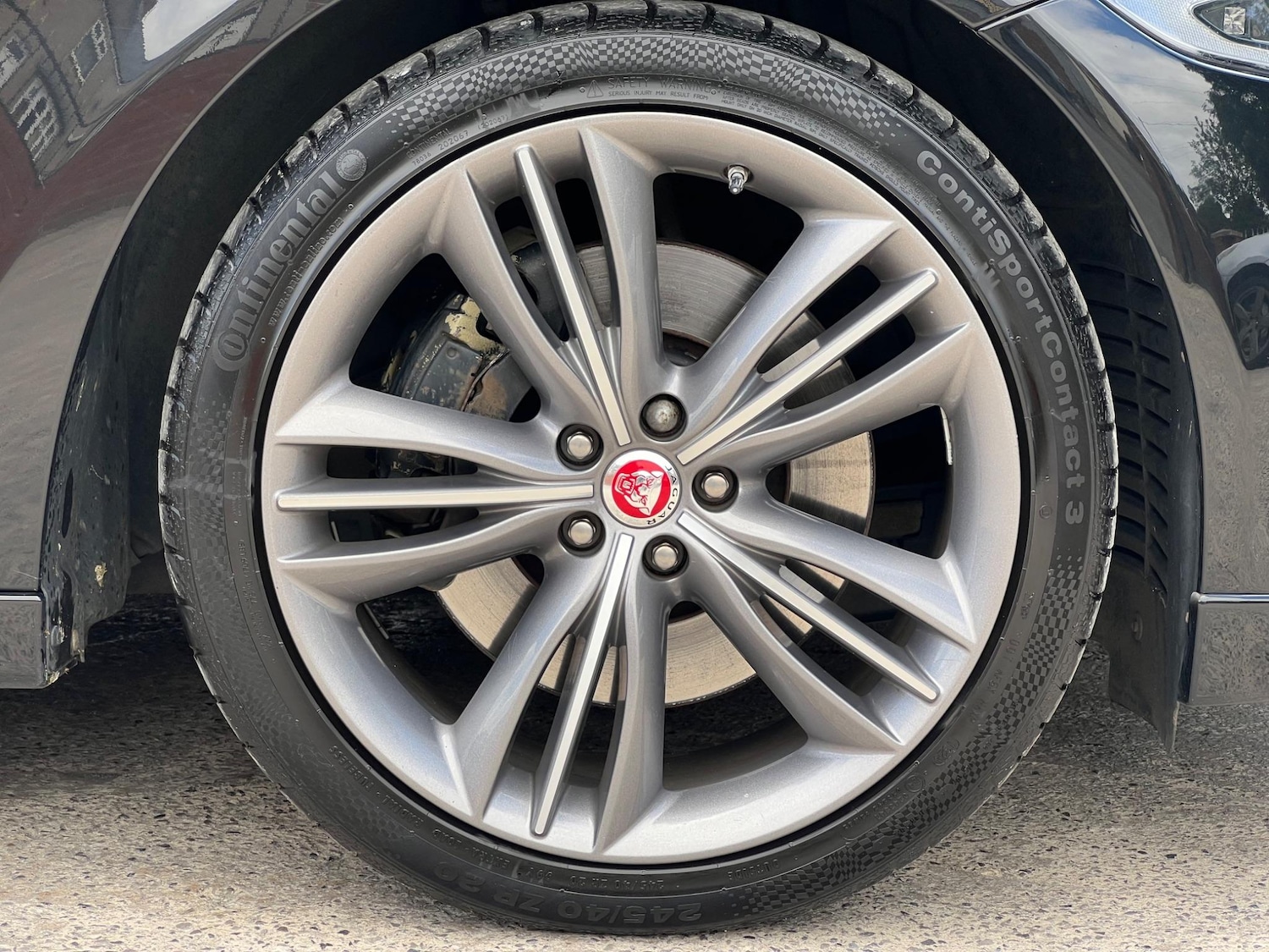 Used Jaguar XJ 2017 for sale - 76031704: Photo 11
