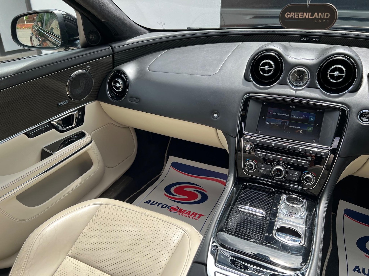 Used Jaguar XJ 2017 for sale - 76031704: Photo 21
