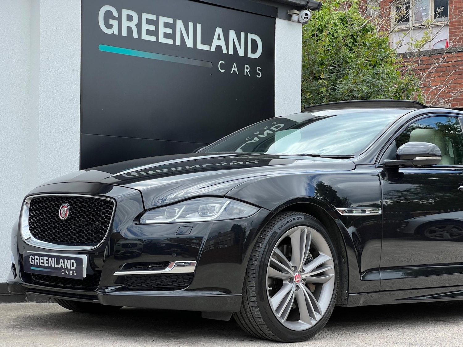 Used Jaguar XJ 2017 for sale - 76031704: Photo 26
