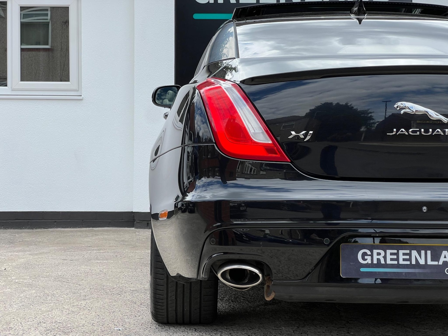Used Jaguar XJ 2017 for sale - 76031704: Photo 31