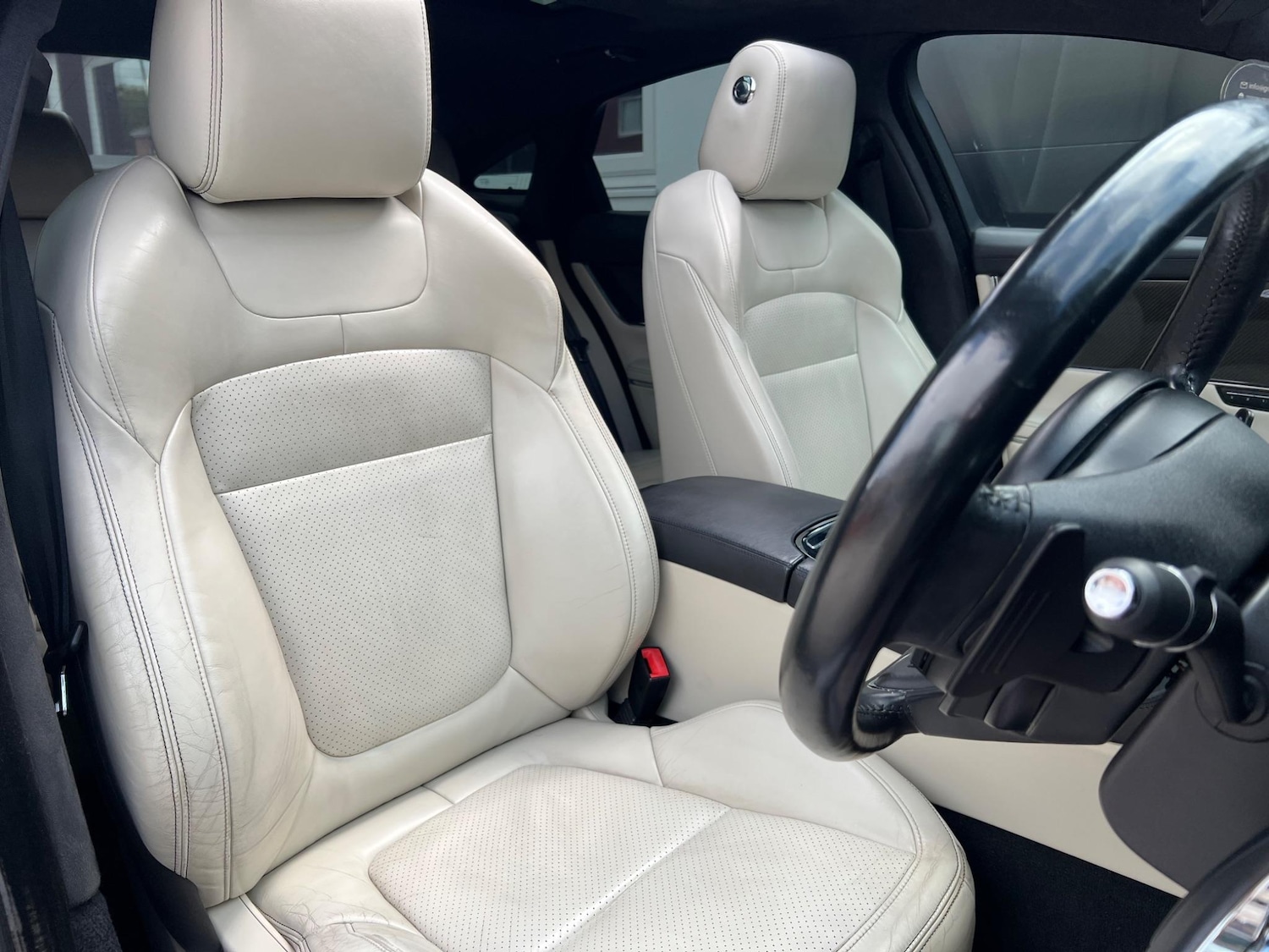 Used Jaguar XJ 2017 for sale - 76031704: Photo 33