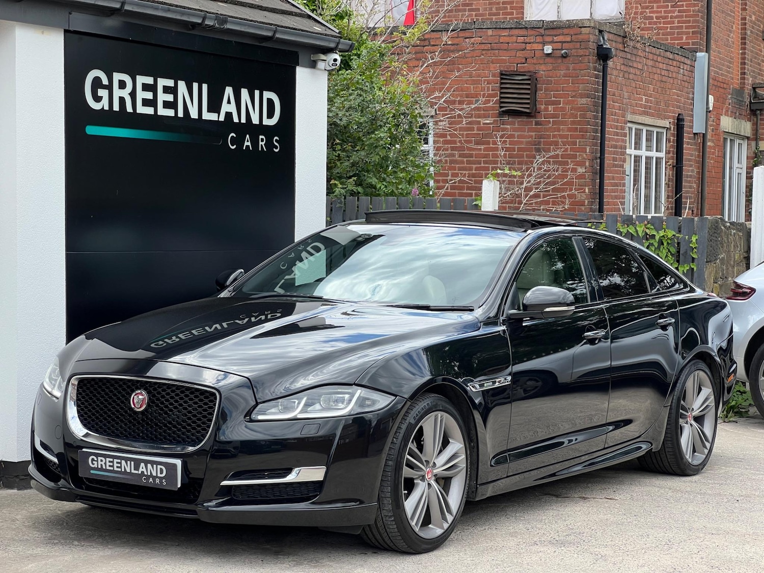 Used Jaguar XJ 2017 for sale - 76031704: Photo 49