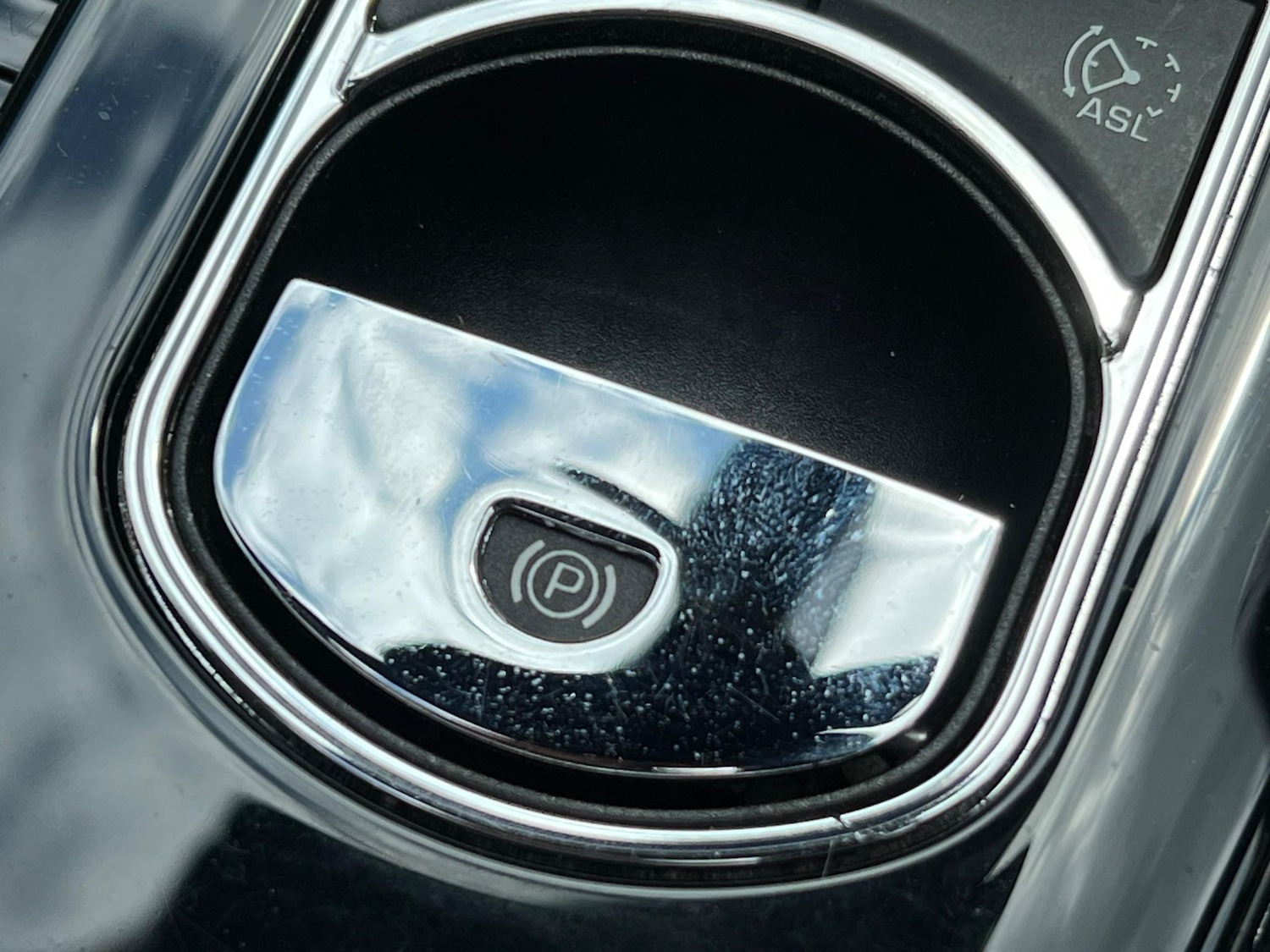 Used Jaguar XJ 2017 for sale - 76031704: Photo 54