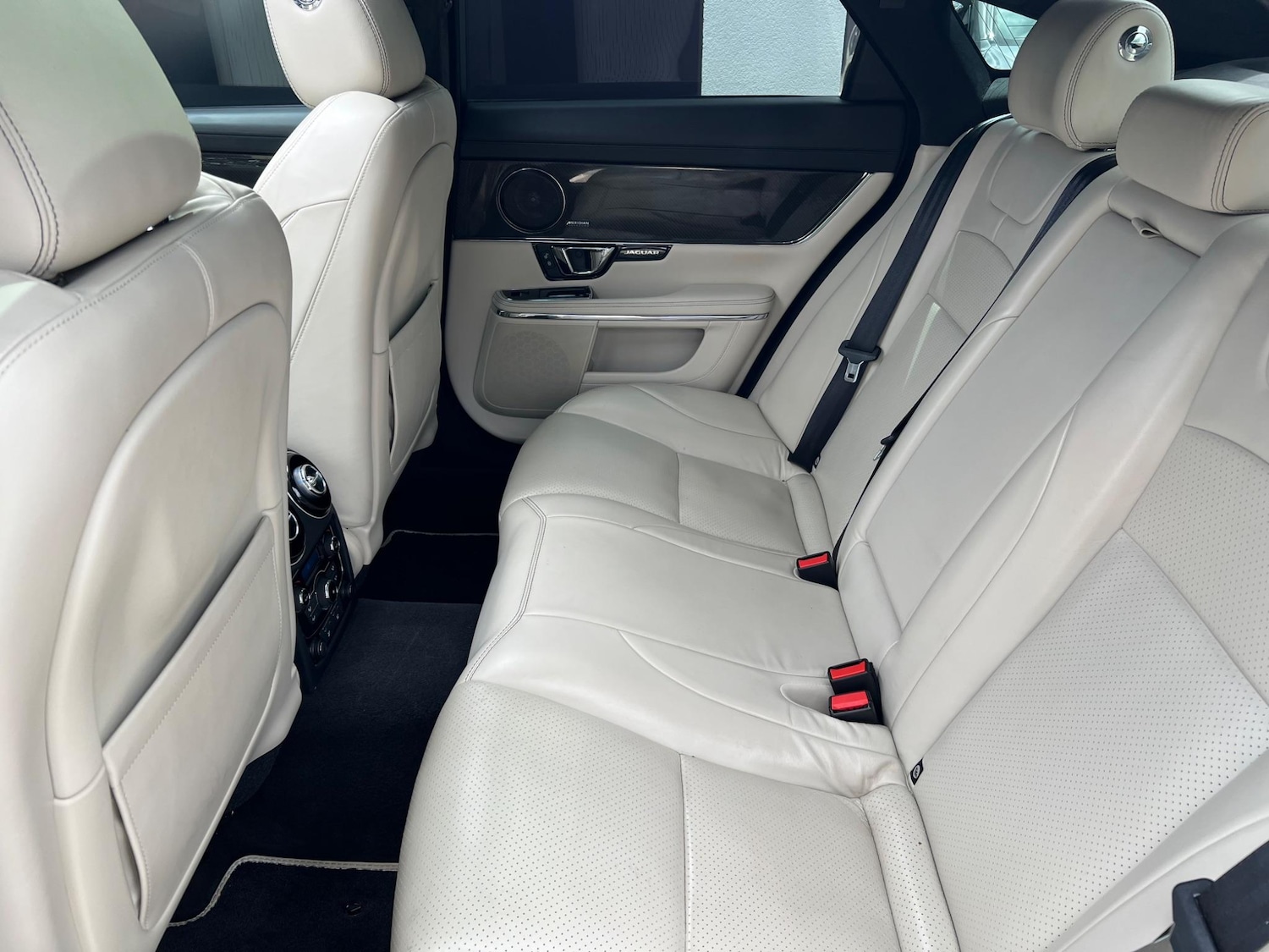 Used Jaguar XJ 2017 for sale - 76031704: Photo 58