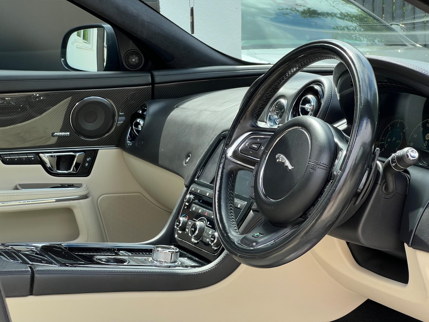 Used Jaguar XJ 2017 for sale - 76031704: Photo 69